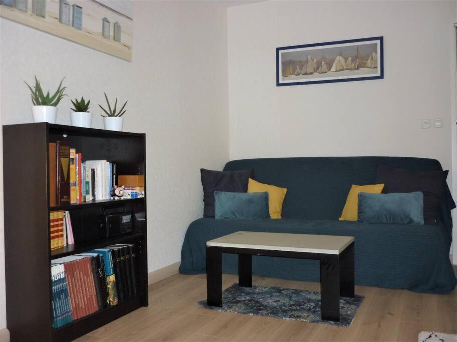T3 De 70 M2 Idealement Situe Avec Garage Saint-Malo Luaran gambar